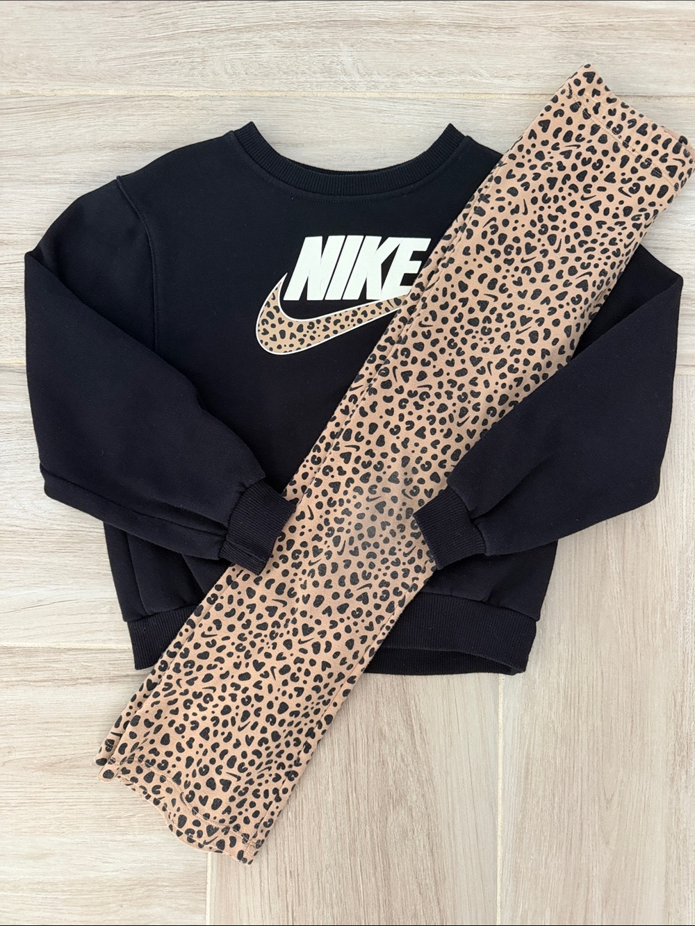 Nike Girls 2-Piece Wild Warmth Printed Top and Leggings Set